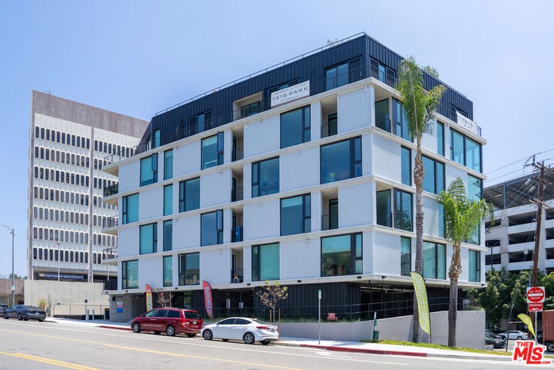 1915 Park Avenue