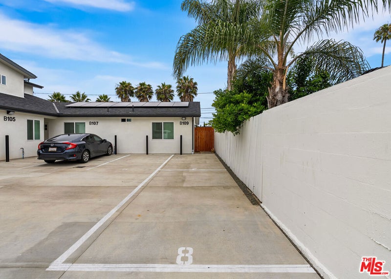 758 W 20th Street