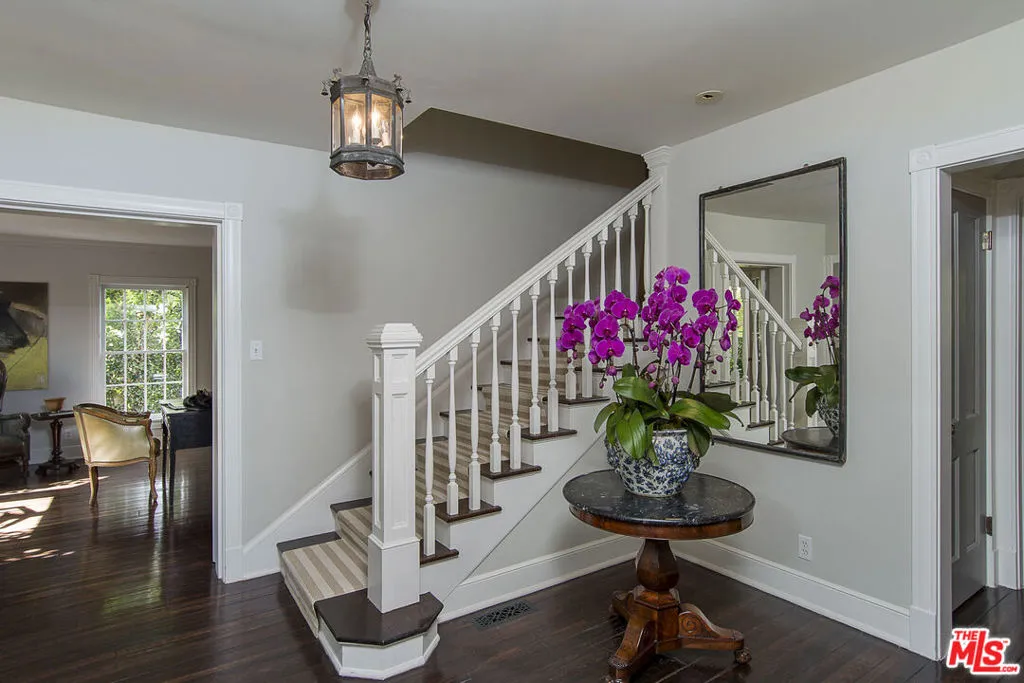 Santa Monica, California 90402, United States, 4 Bedrooms Bedrooms, ,4 BathroomsBathrooms,Residential,Active,187694