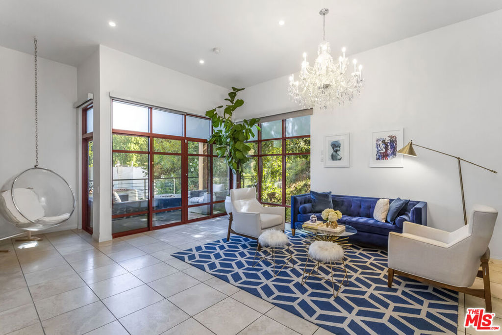 Properties 4 8783 Lookout Mountain Avenue