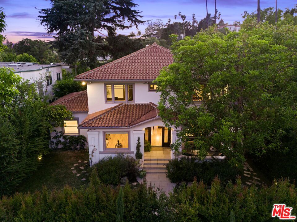 Properties 3 2027 N Canyon Drive