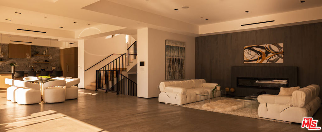 Properties 4 3920 Knobhill Drive