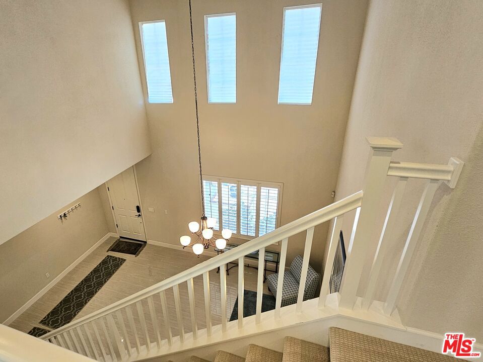 676 W Jardin Terrace