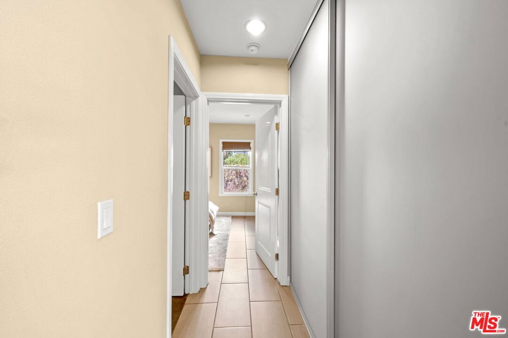 5913 Fountain Avenue