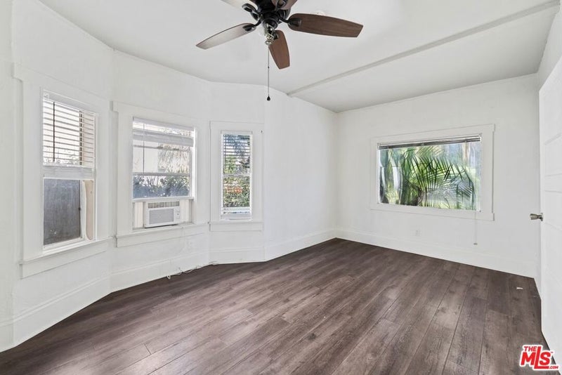 1121 S Serrano Avenue
