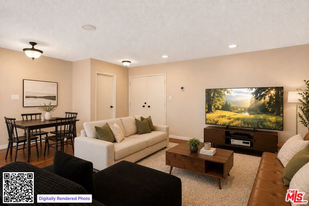 5625 Windsor Way 211