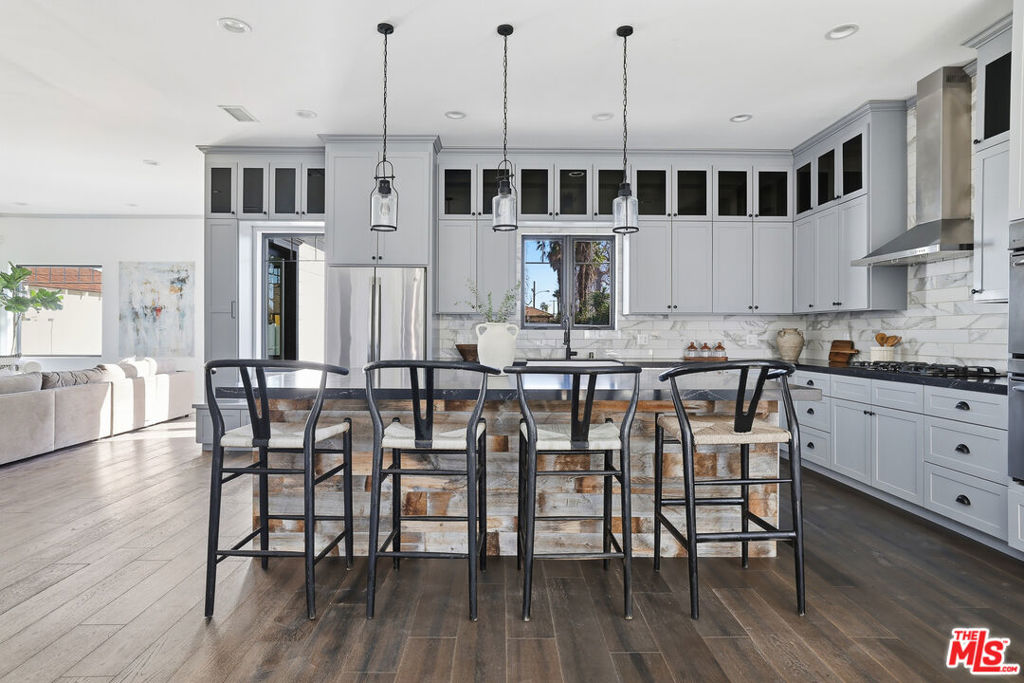 6032 Goodland Avenue