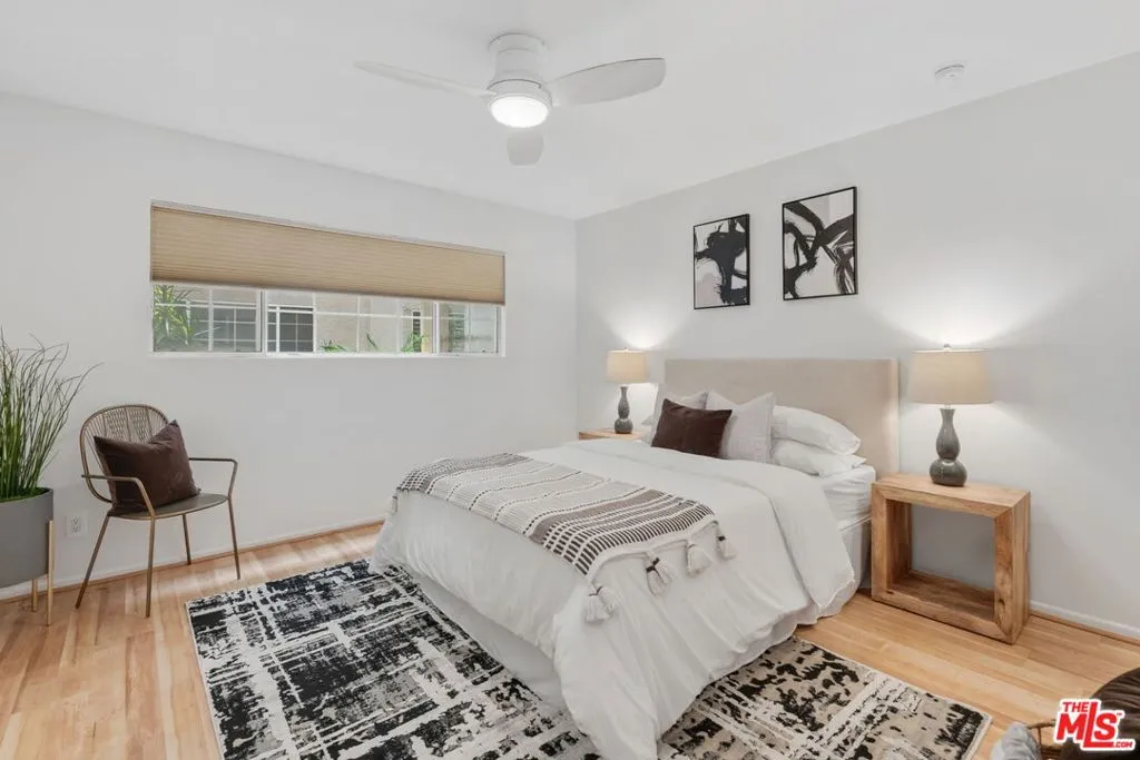 Santa Monica, California 90404, United States, 2 Bedrooms Bedrooms, ,2 BathroomsBathrooms,Residential,Active,212728