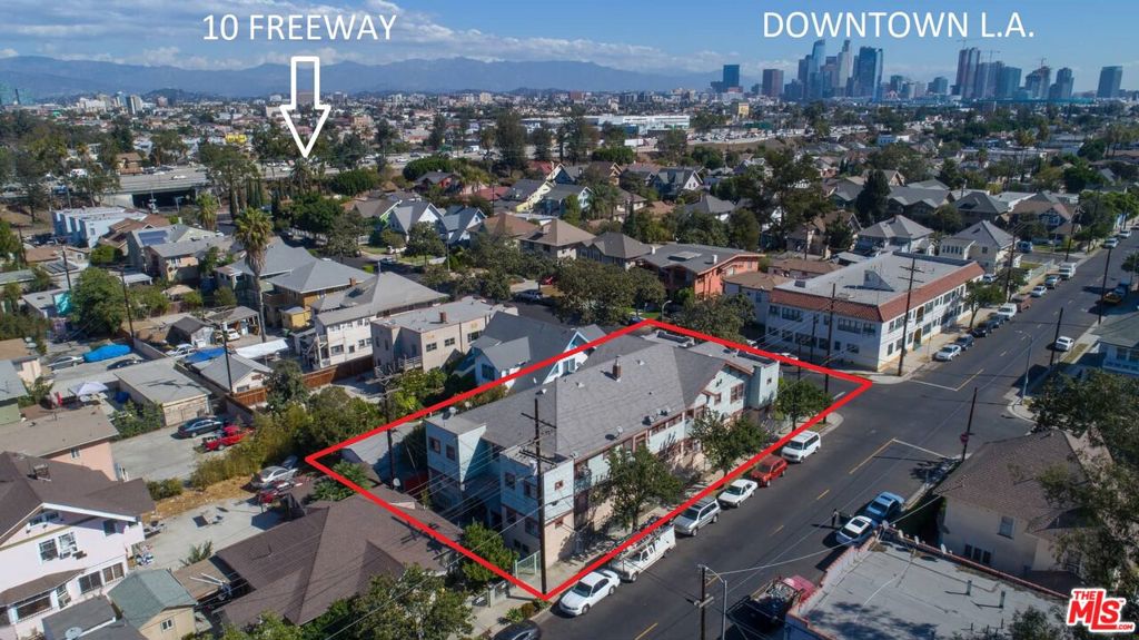 2327 S Budlong Avenue