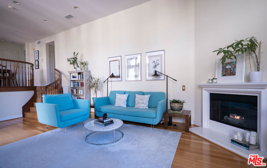 5700 Seawalk Drive 8