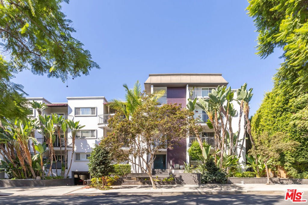 625 N Flores Street 101