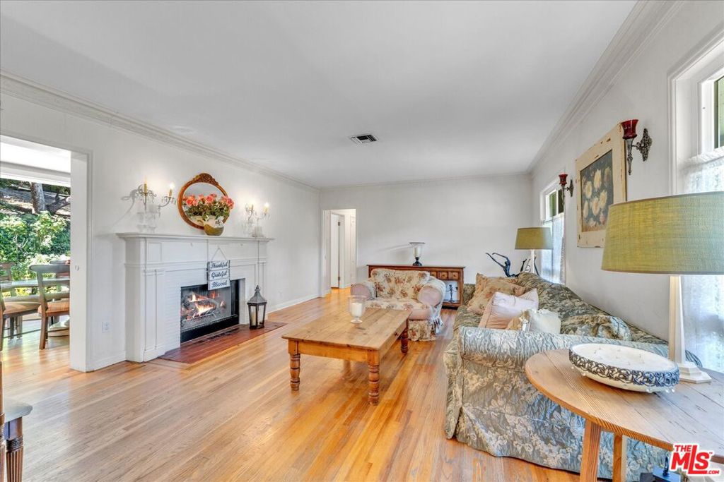 4157 Woodcliff Road