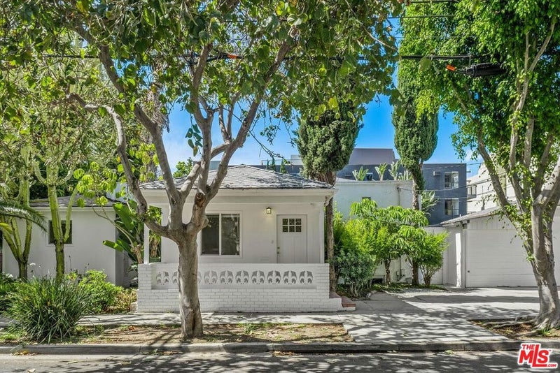 739 Westbourne Drive