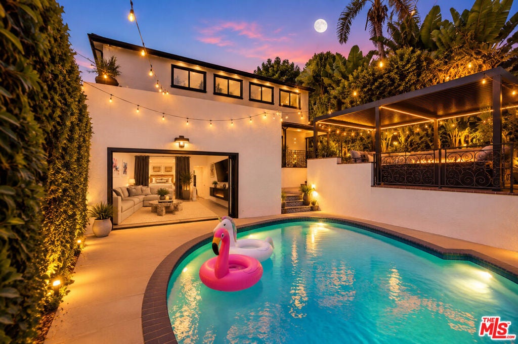 2300 Benedict Canyon Drive