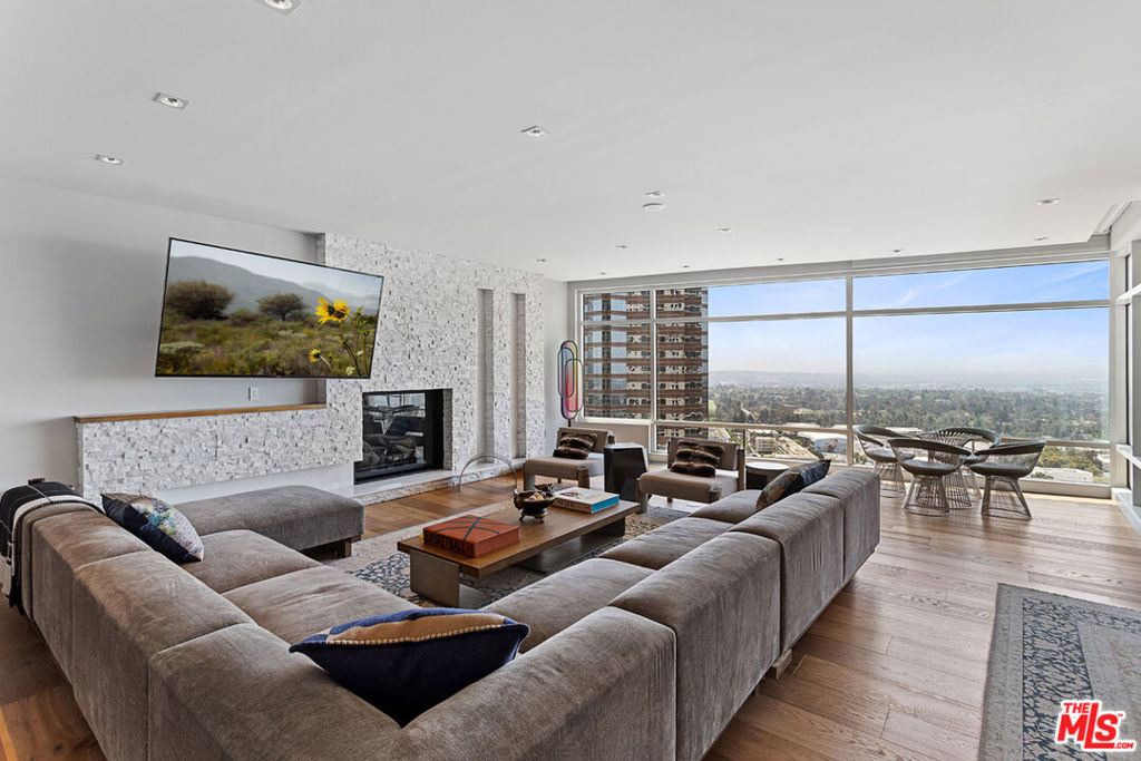 Properties 1 1 W Century Drive 23B