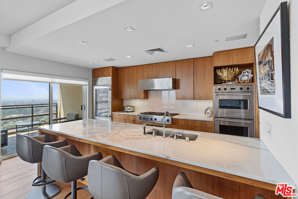 Properties 3 1 W Century Drive 23B
