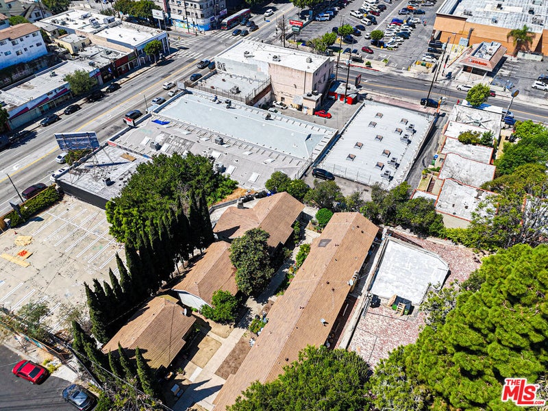 1305 Laveta Terrace
