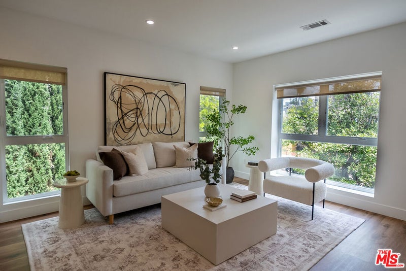 249 N Bonnie Brea Street 4