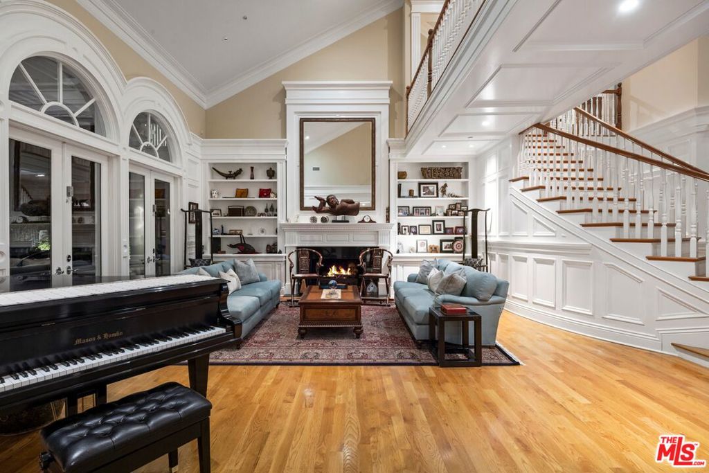 5163 Lakeview Canyon Road