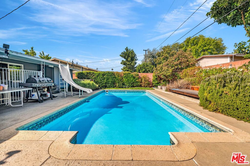 18347 E Bellefont Drive