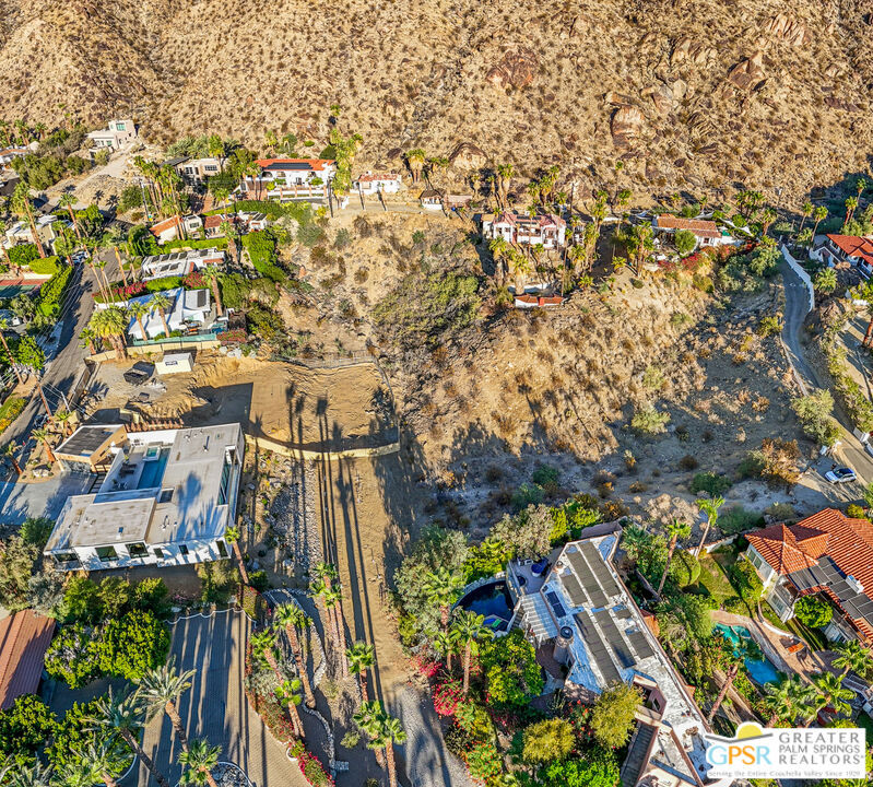 322 W Crestview Drive