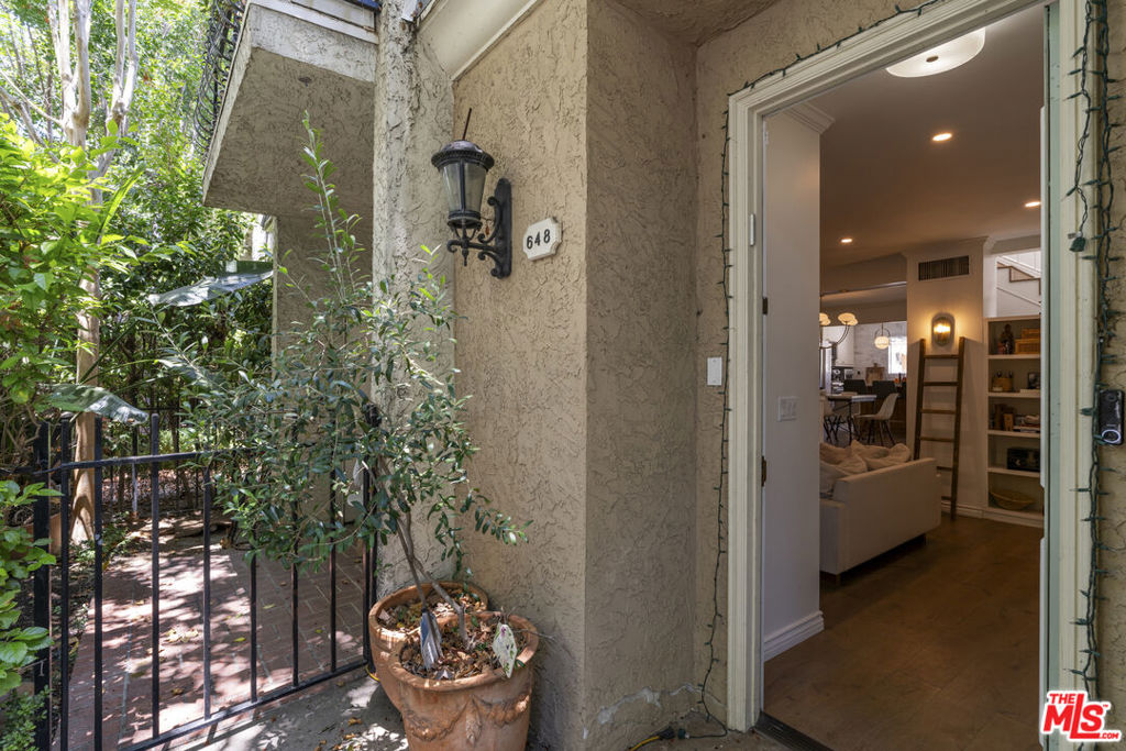 648 Wilcox Avenue