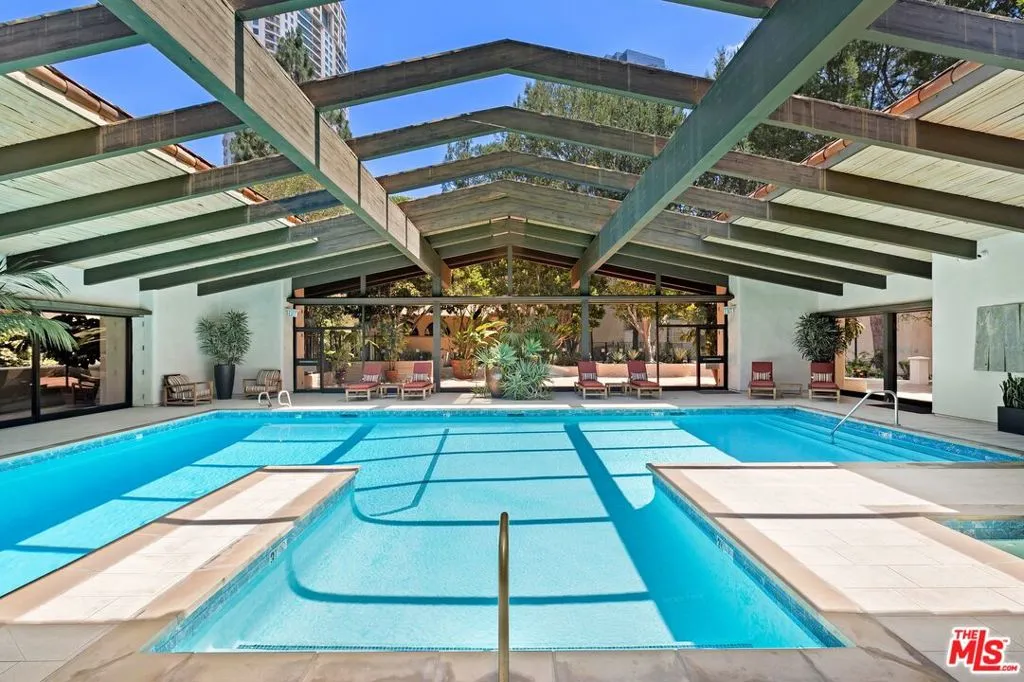 Los Angeles, California 90067, United States, 4 Bedrooms Bedrooms, ,5 BathroomsBathrooms,Residential,Pending,235352