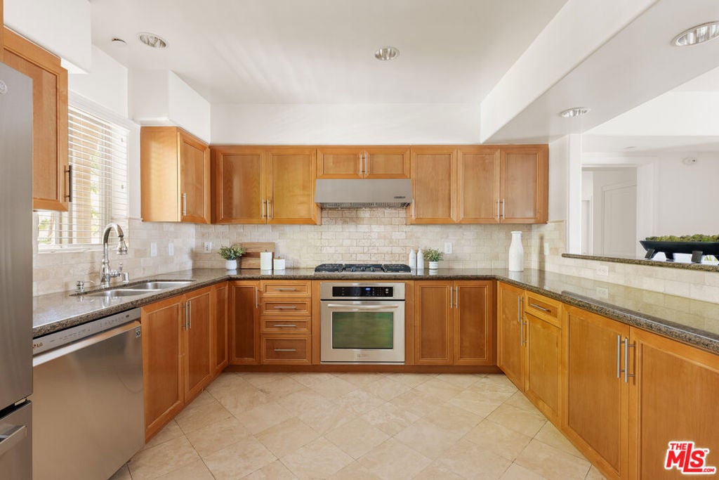 8238 W Manchester Avenue 208