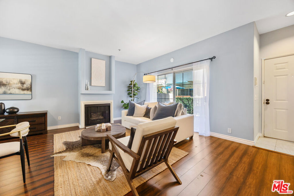 14365 Foothill Boulevard 7