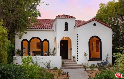 1764 E Orange Grove Boulevard Pasadena CA 91104