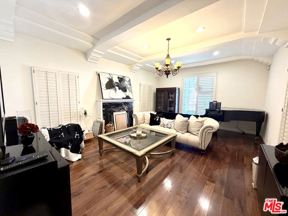 315 N Wetherly Drive