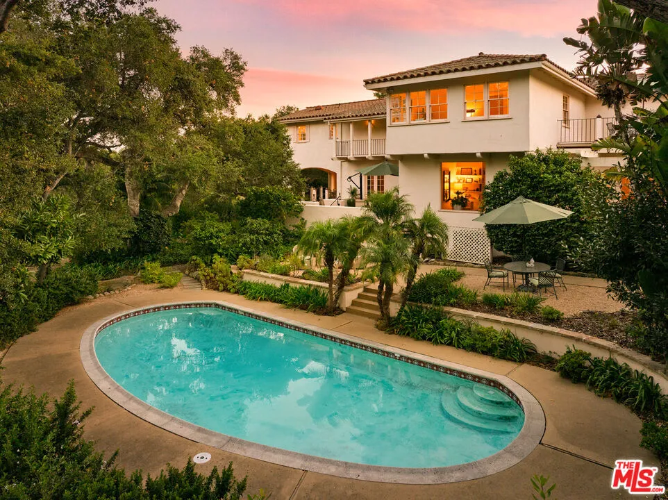 Santa Barbara, California 93108, United States, 3 Bedrooms Bedrooms, ,4 BathroomsBathrooms,Residential,Active,255157