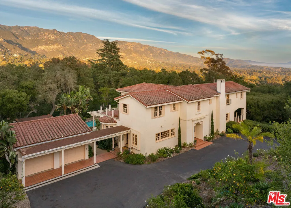 Santa Barbara, California 93108, United States, 3 Bedrooms Bedrooms, ,4 BathroomsBathrooms,Residential,Active,255157