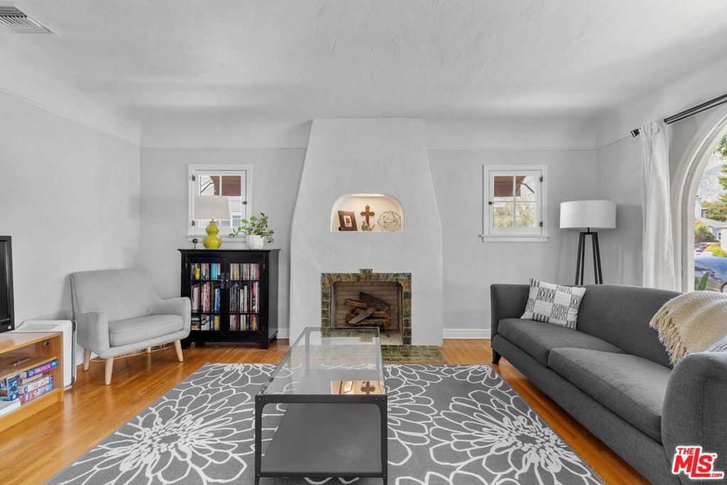 1119 Bella Vista Avenue