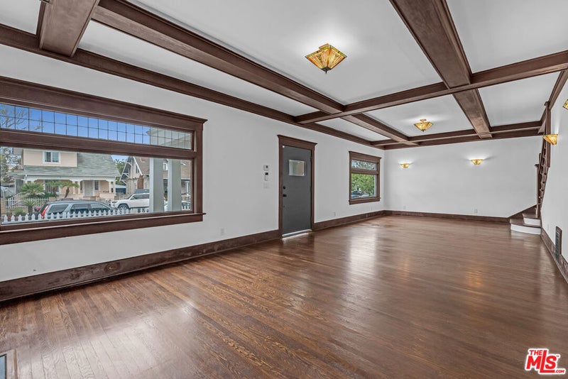 1804 Roosevelt Avenue