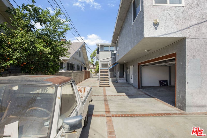 208 N Coronado Street