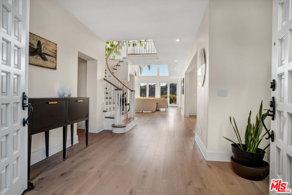 Properties 4 2171 Ridge Drive