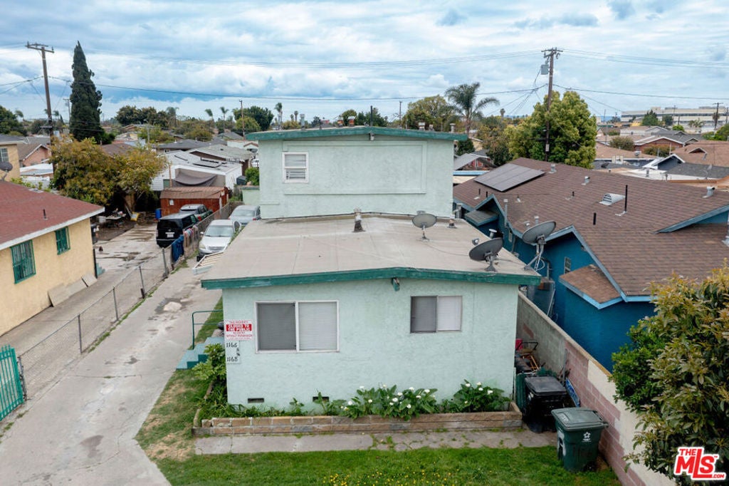 1166 E 64th Street