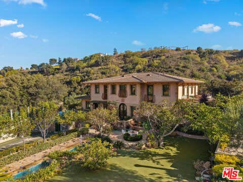 Photo of 28305 Via Acero Street, Malibu, CA 90265 (MLS # 26871893)