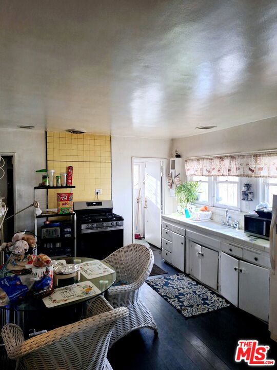 5131 Woodlawn Avenue
