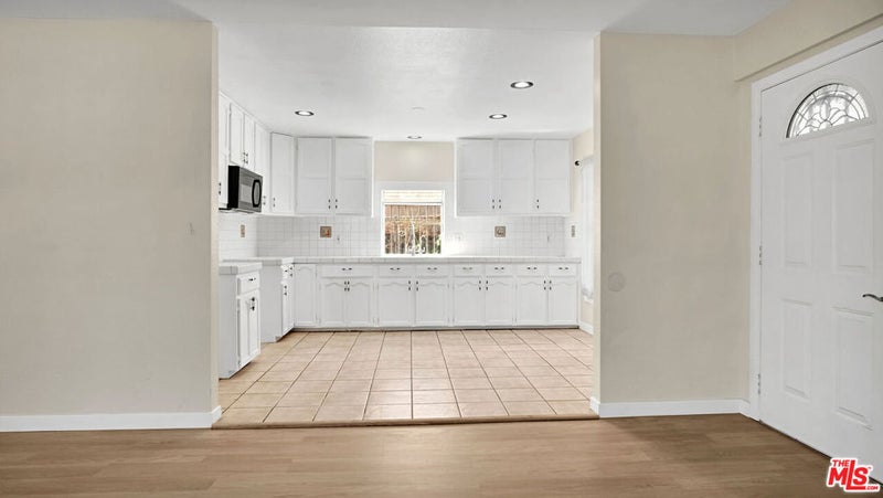 1428 W 54th Street