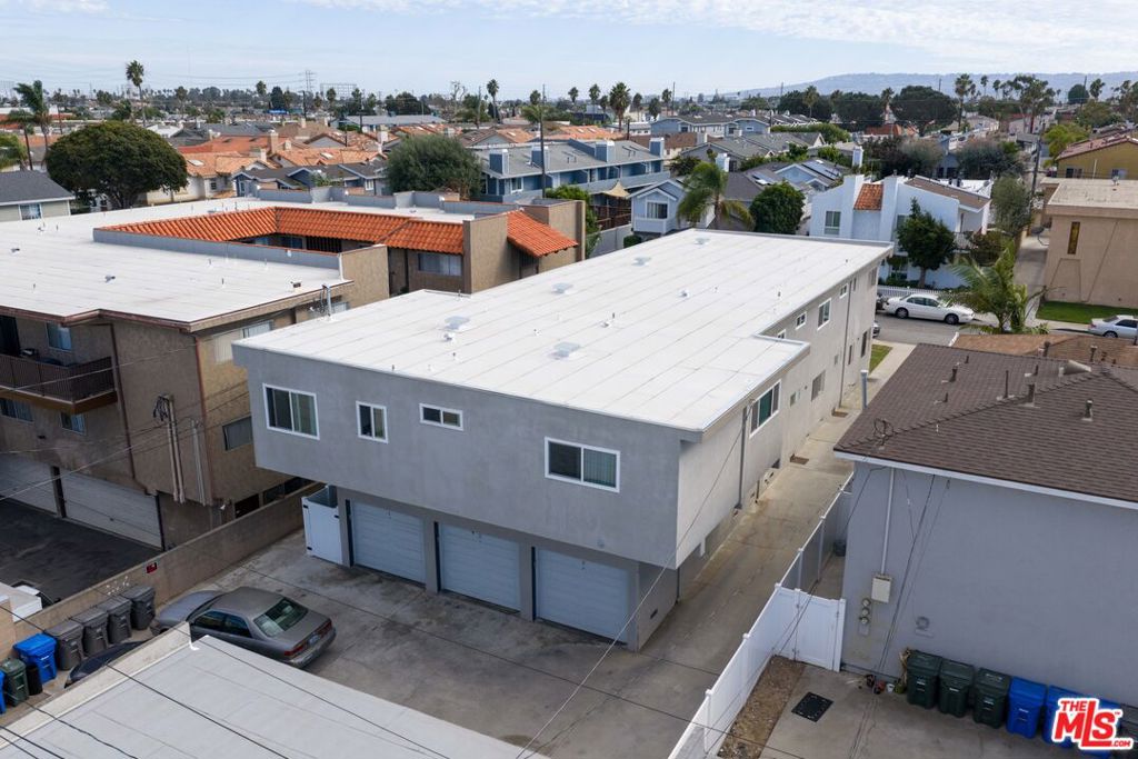2213 Nelson Avenue