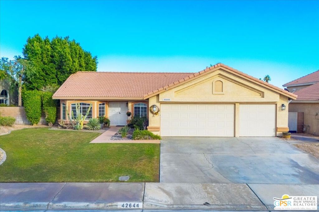 42644 Devonshire Street