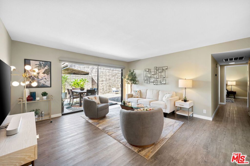 1111 E Ramon Road 80