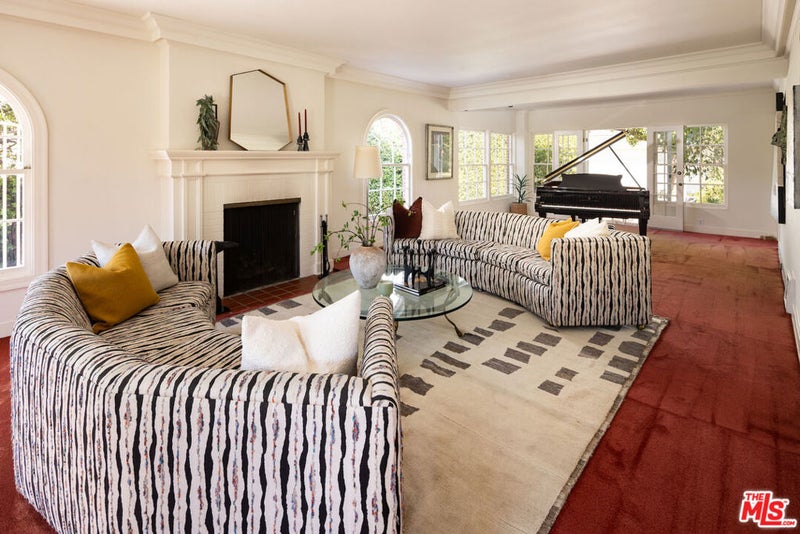 6227 Warner Drive