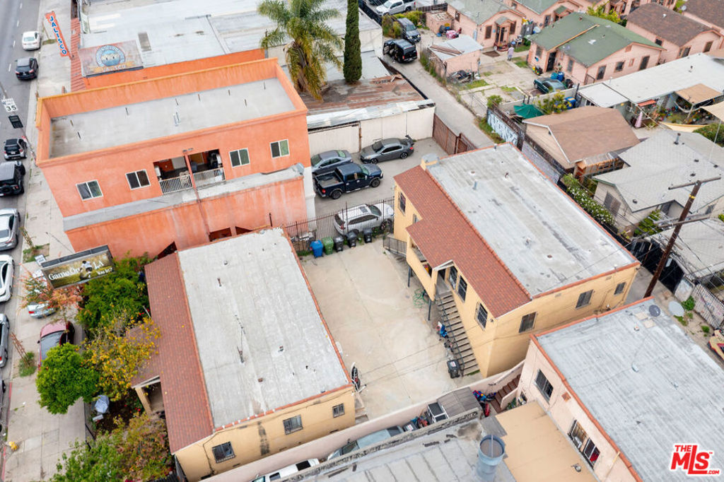 139 W Florence Avenue