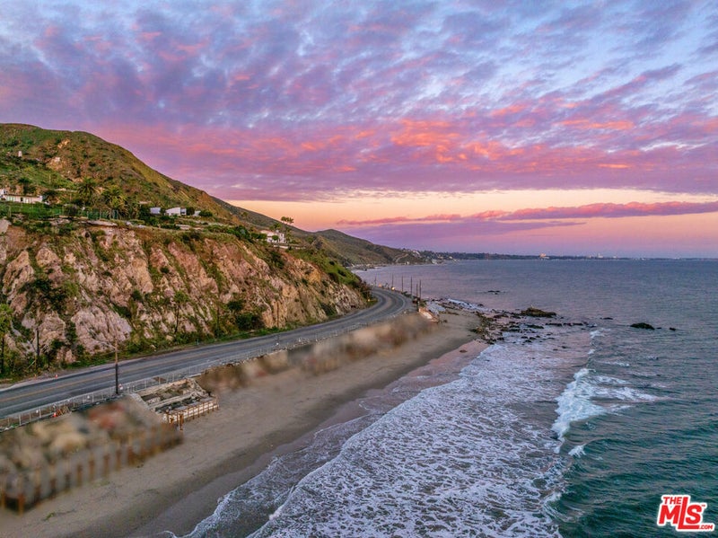 20048 Pacific Coast Highway