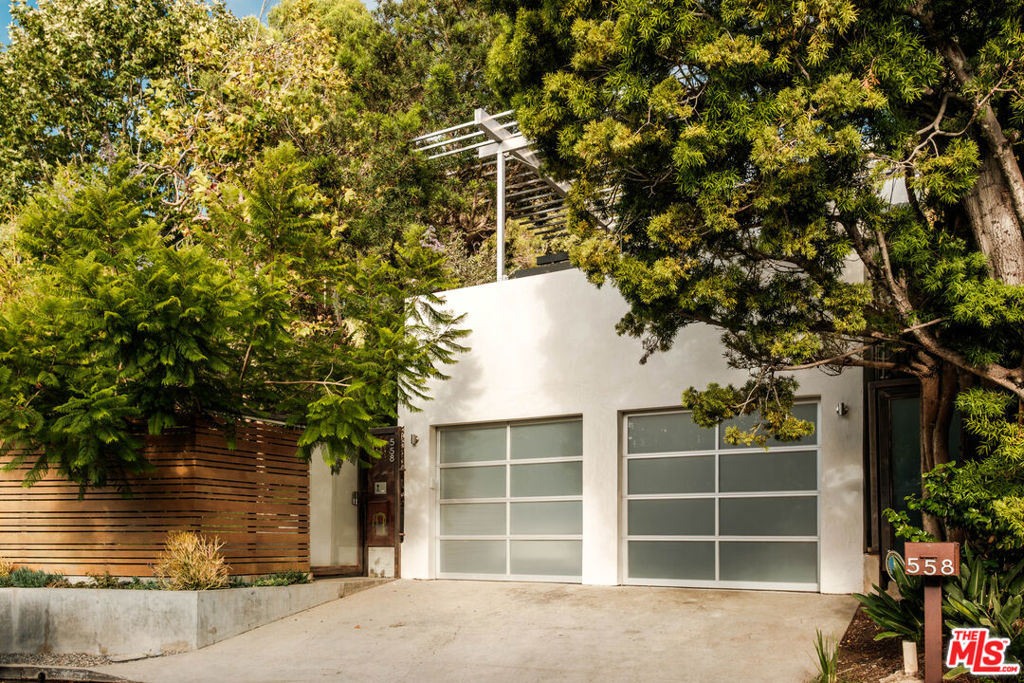 558 Stassi Lane