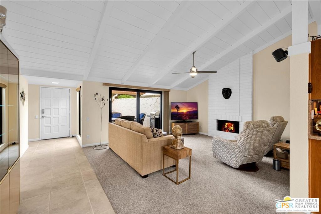 2335 S Gene Autry Trail C