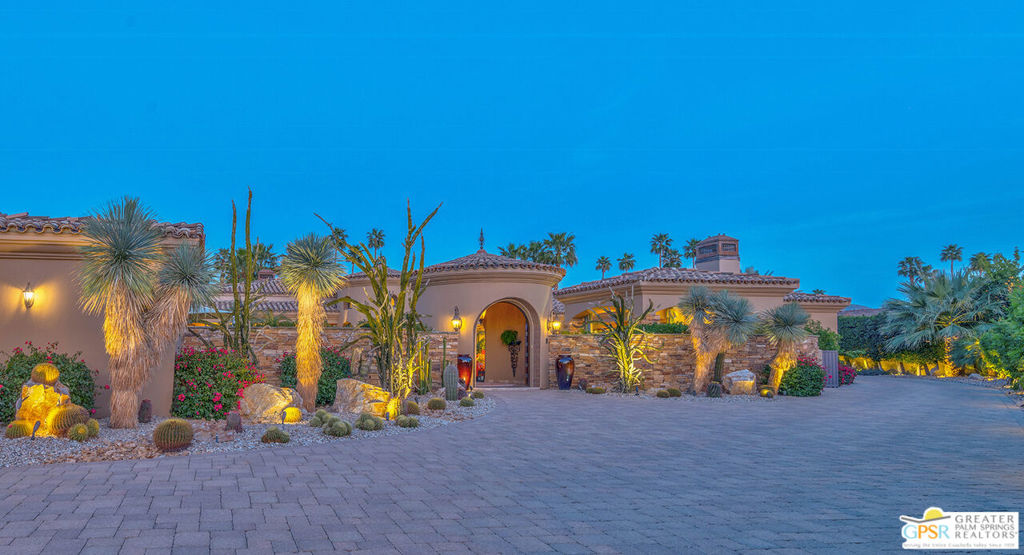 3 Coronado Court